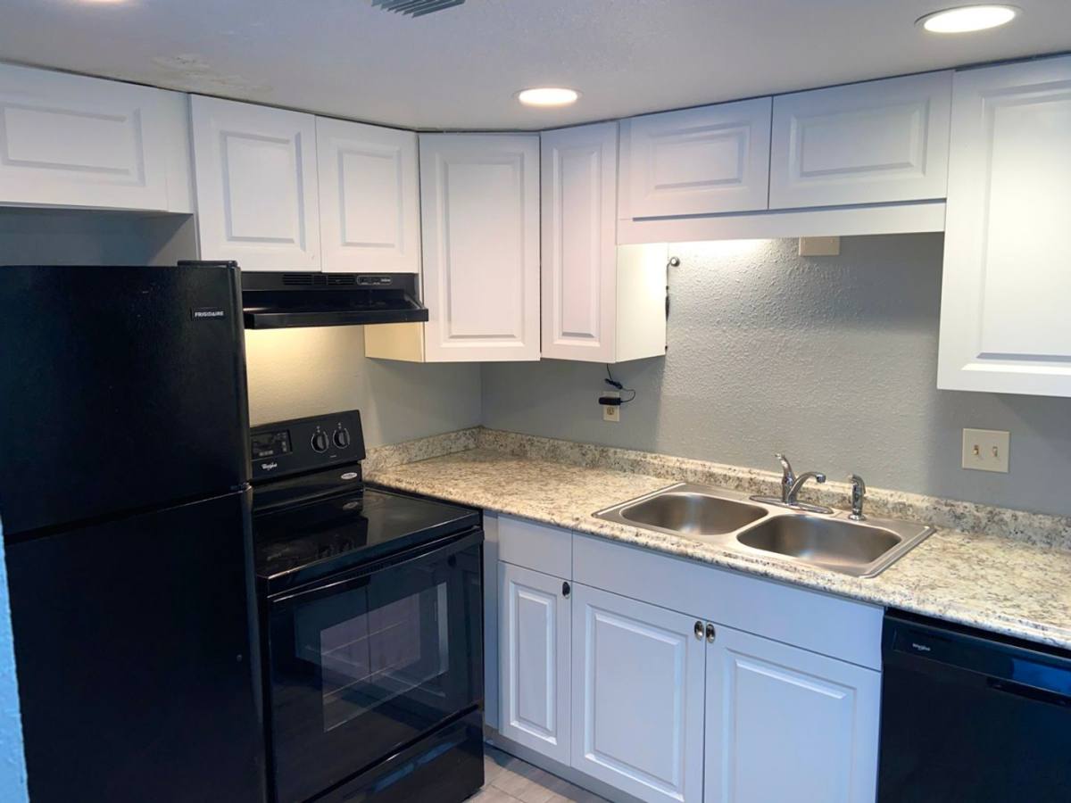 Townhouse for rent at 4113 S Semoran Blvd #12, Orlando, FL 32822