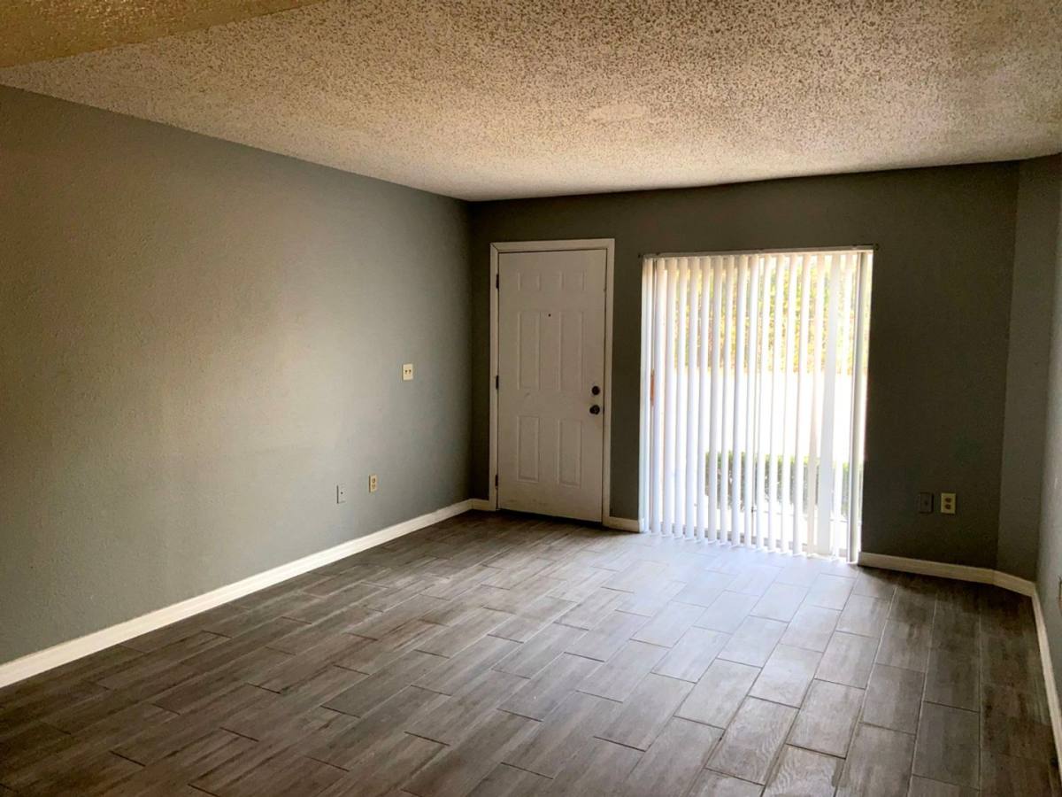 Townhouse for rent at 4113 S Semoran Blvd #12, Orlando, FL 32822