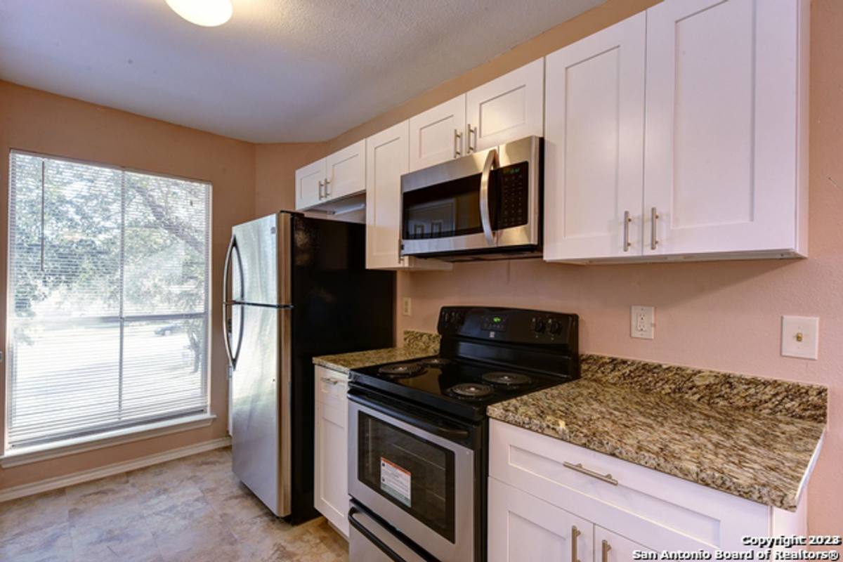 Condo for rent at 1431 Loma Alto Rd, San Antonio, TX 78232