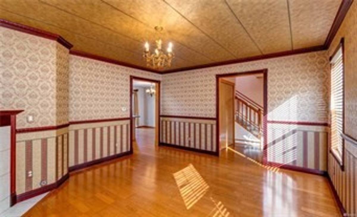House for rent at 112 S 44th St, Bellingham, WA 98229