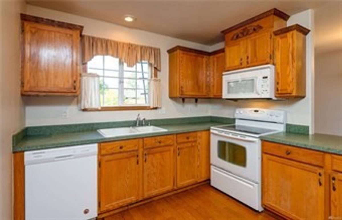 House for rent at 112 S 44th St, Bellingham, WA 98229