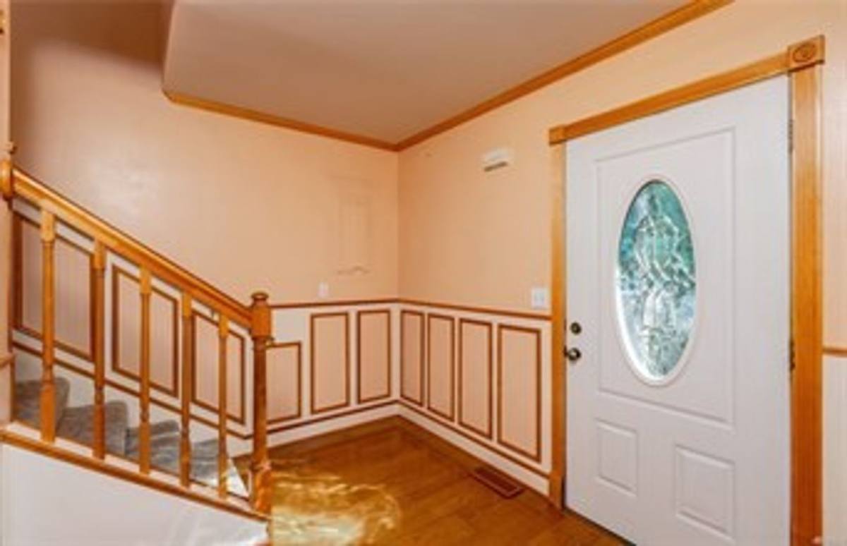 House for rent at 112 S 44th St, Bellingham, WA 98229