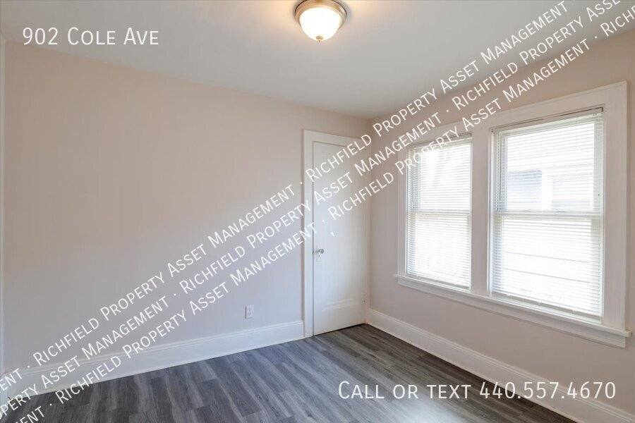 House for rent at 902 Cole Ave, Akron, OH 44306