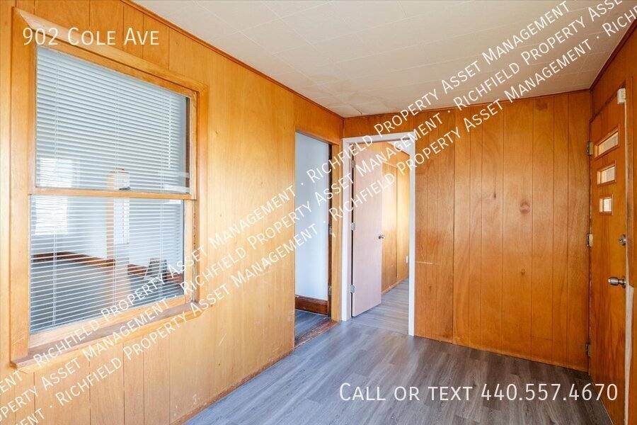 House for rent at 902 Cole Ave, Akron, OH 44306