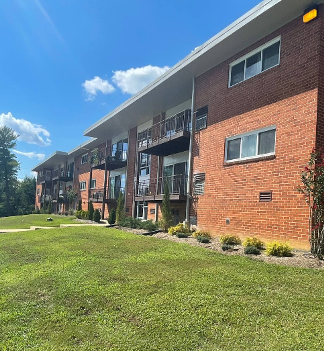 Apartment for rent at 310 Caroline Dr, La Plata, MD 20646
