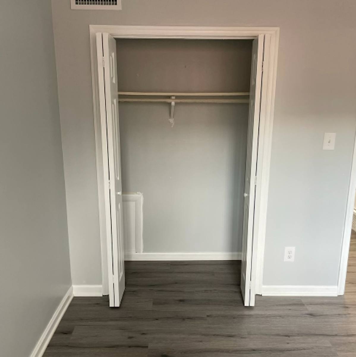 Apartment for rent at 310 Caroline Dr, La Plata, MD 20646