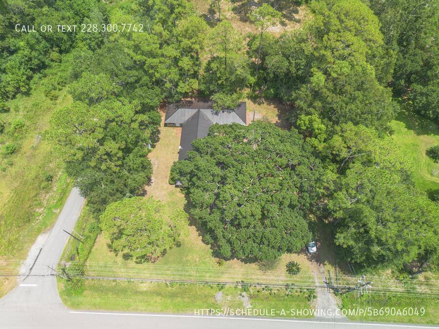 House for rent at 9708 Forts Lake Rd, Moss Point, MS 39562