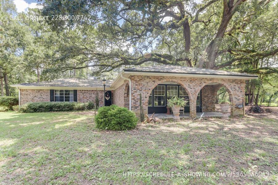 House for rent at 9708 Forts Lake Rd, Moss Point, MS 39562