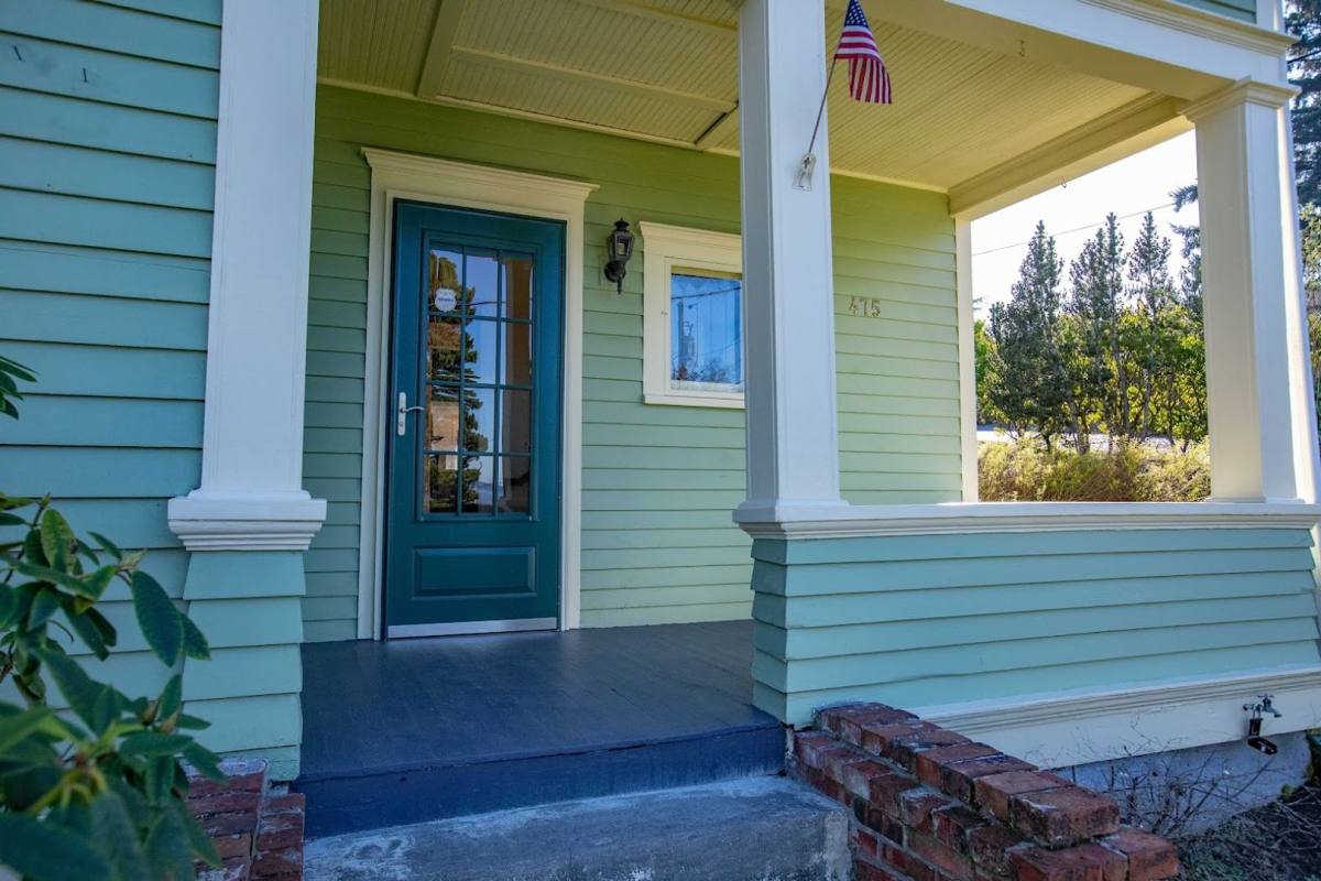 House for rent at 475 1st St, Langley, WA 98260