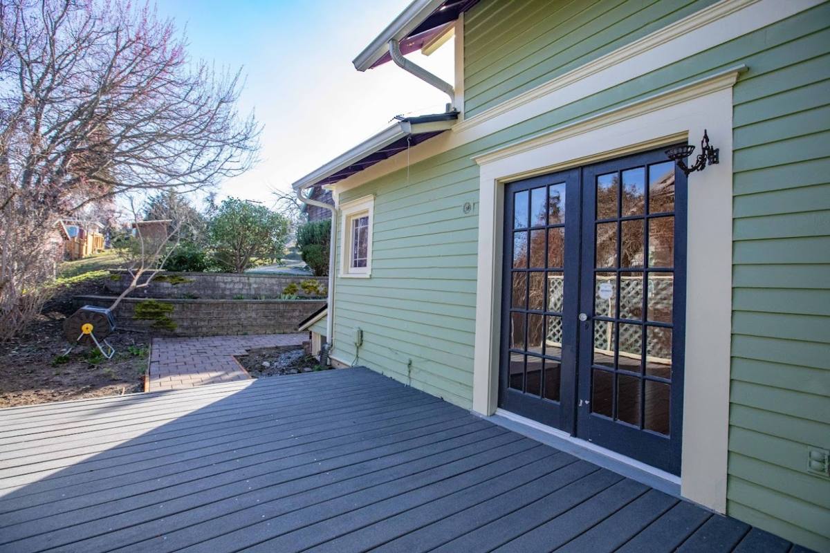 House for rent at 475 1st St, Langley, WA 98260