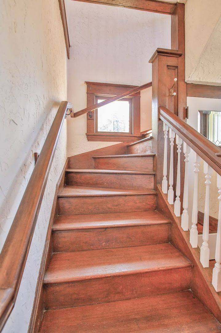 House for rent at 475 1st St, Langley, WA 98260