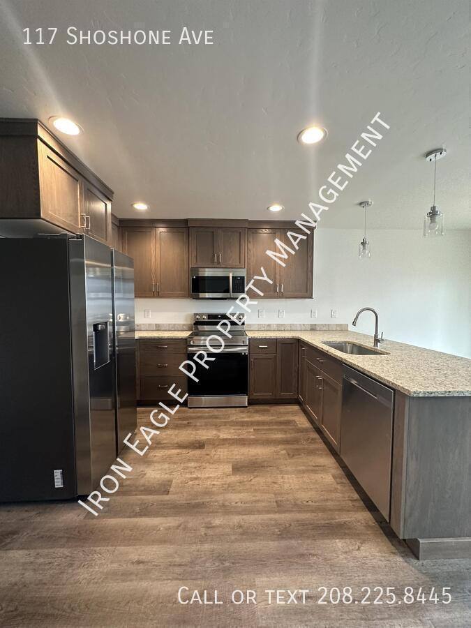 Apartment for rent at 117 Shoshone Ave, Nampa, ID 83651