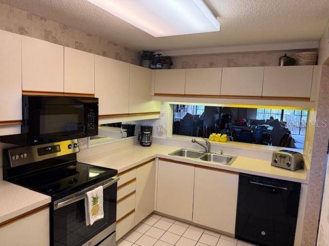 Apartment for rent at 5525 Ashton Lake Dr, Sarasota, FL 34231