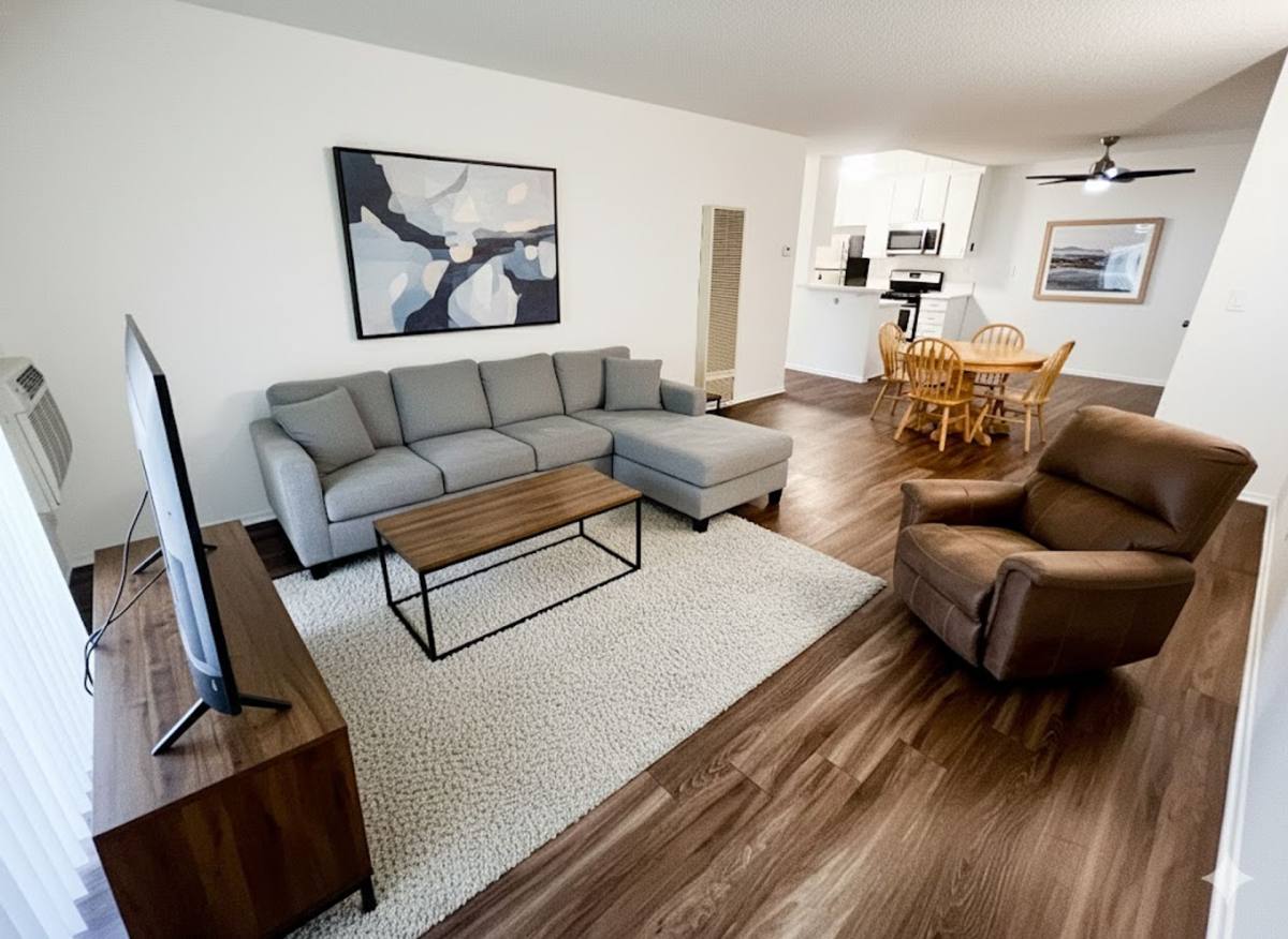 Apartment for rent at 11018 Moorpark St, North Hollywood, CA 91602