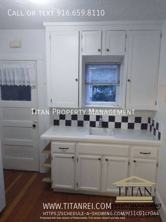 Apartment for rent at 714 27th St #2, Sacramento, CA 95816