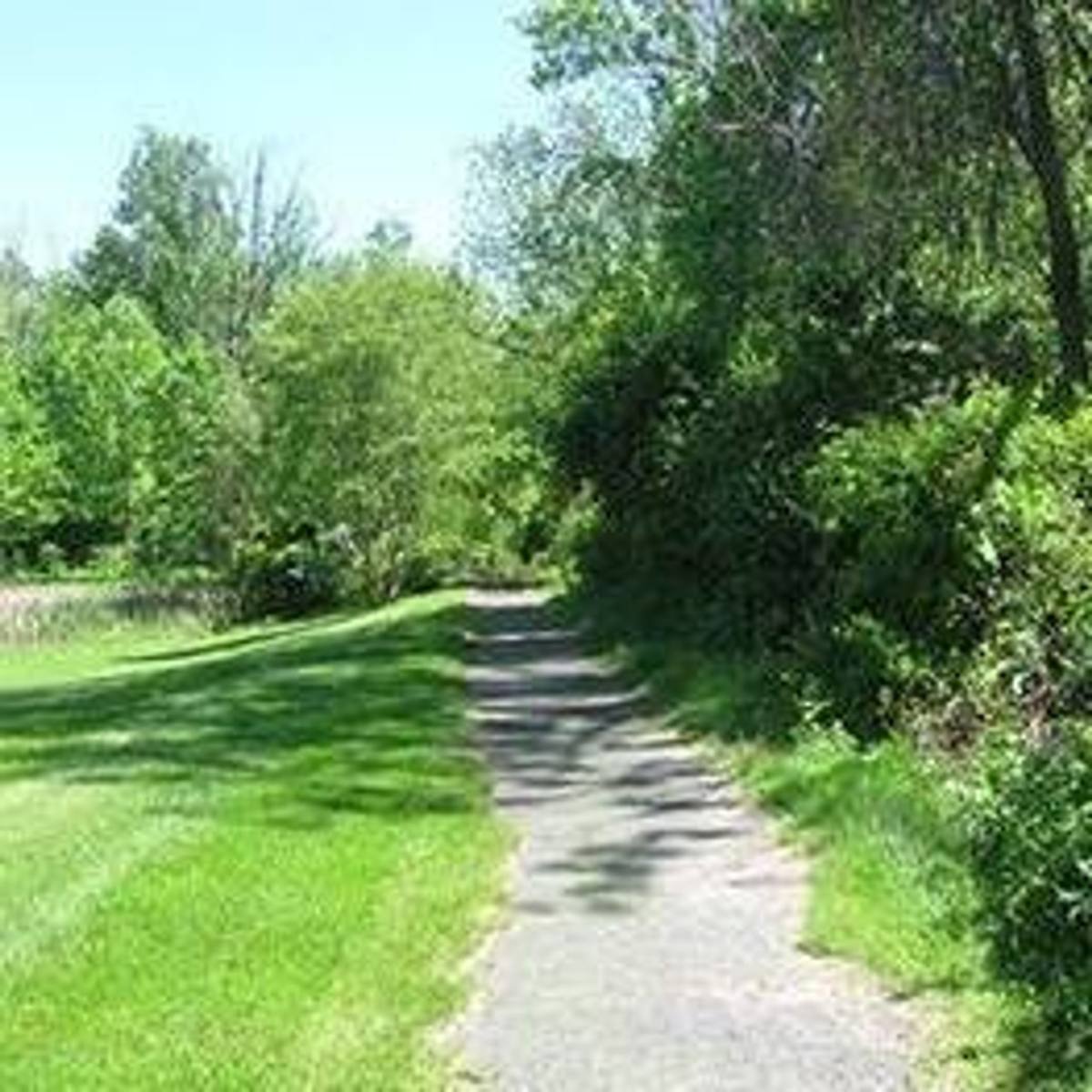 Apartment for rent at 10 Hunt Club Trail, North Wales, PA 19454