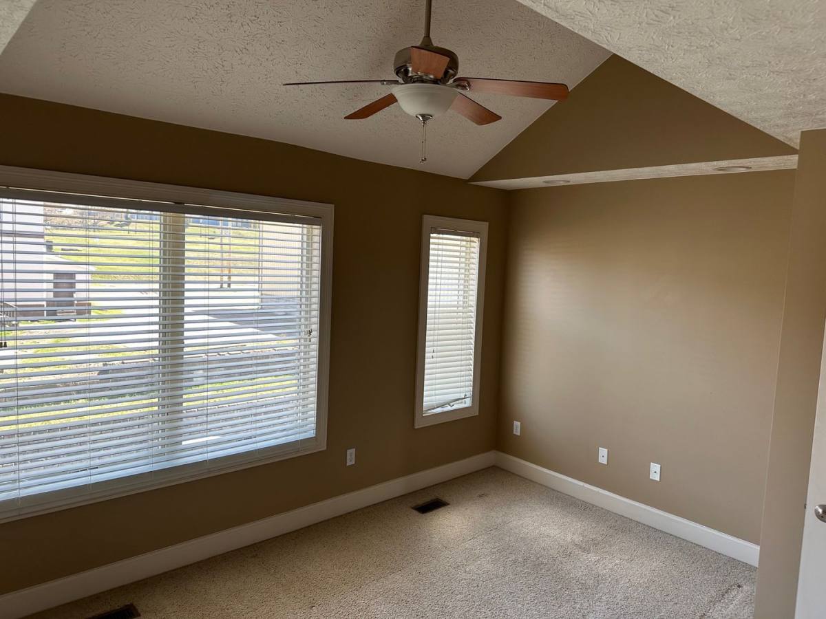Townhouse for rent at 392 Frontier Ave, Morgantown, WV 26505
