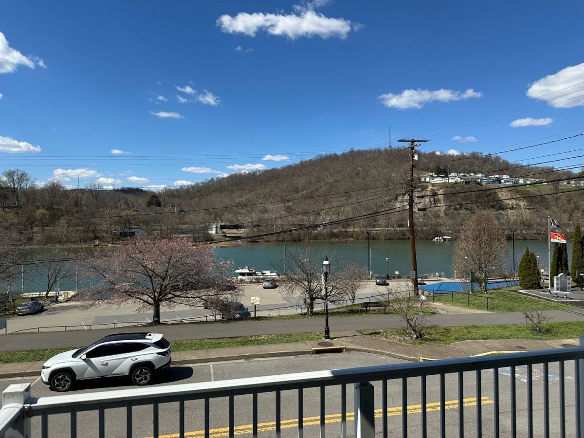Townhouse for rent at 392 Frontier Ave, Morgantown, WV 26505