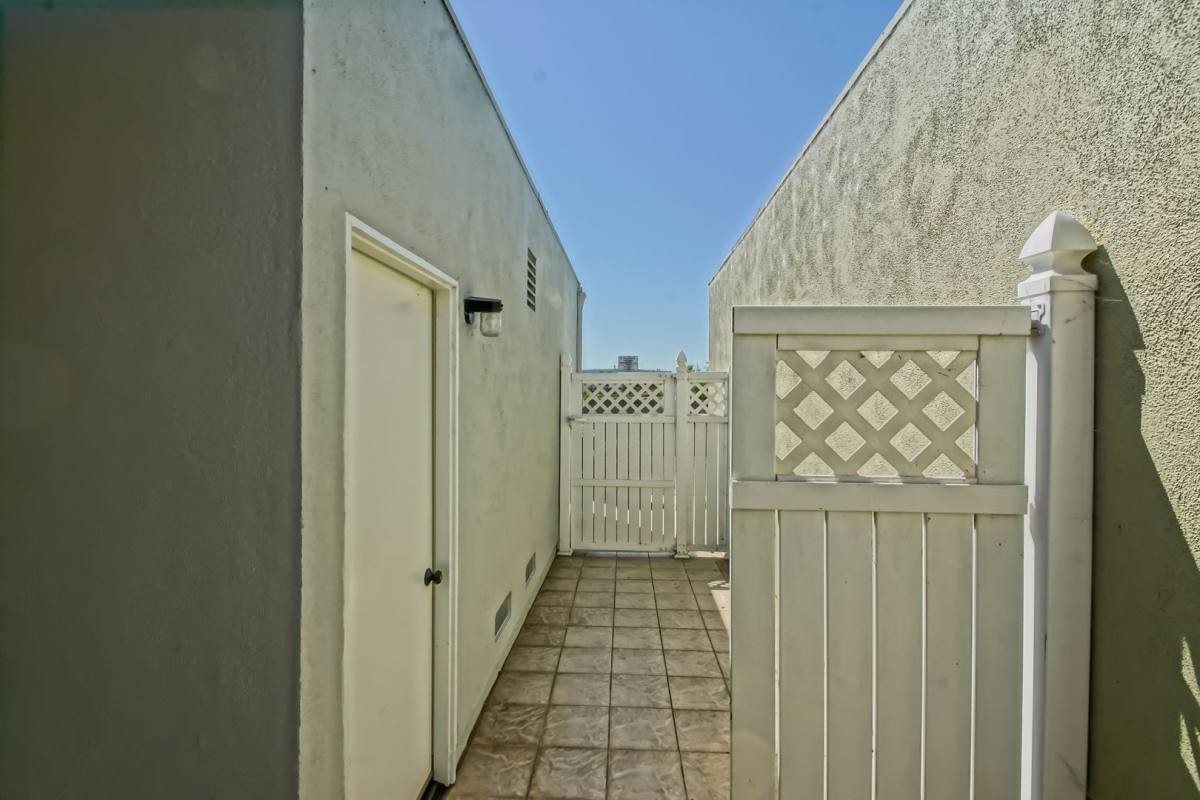 House for rent at 7148 Island Village Dr, Long Beach, CA 90803