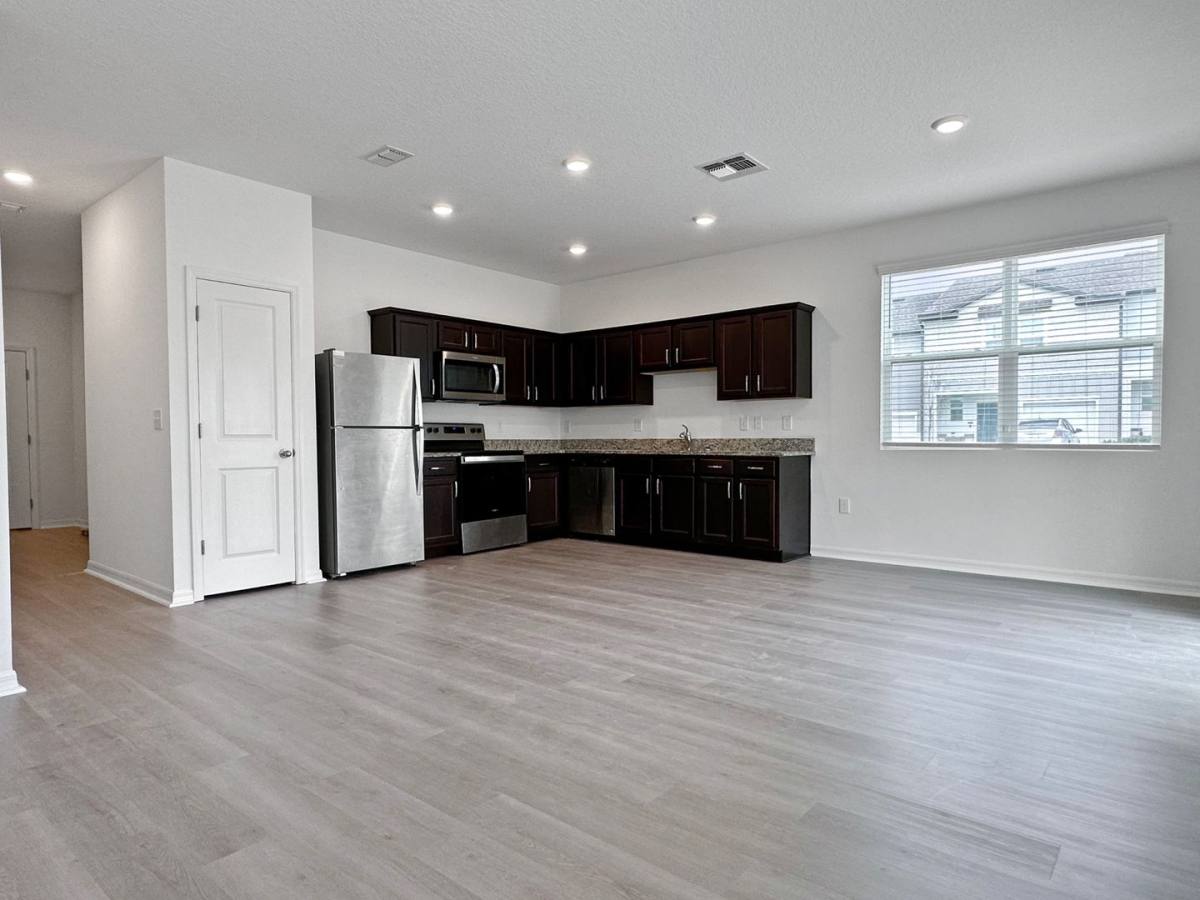 Townhouse for rent at 959 Grandin St, Davenport, FL 33837