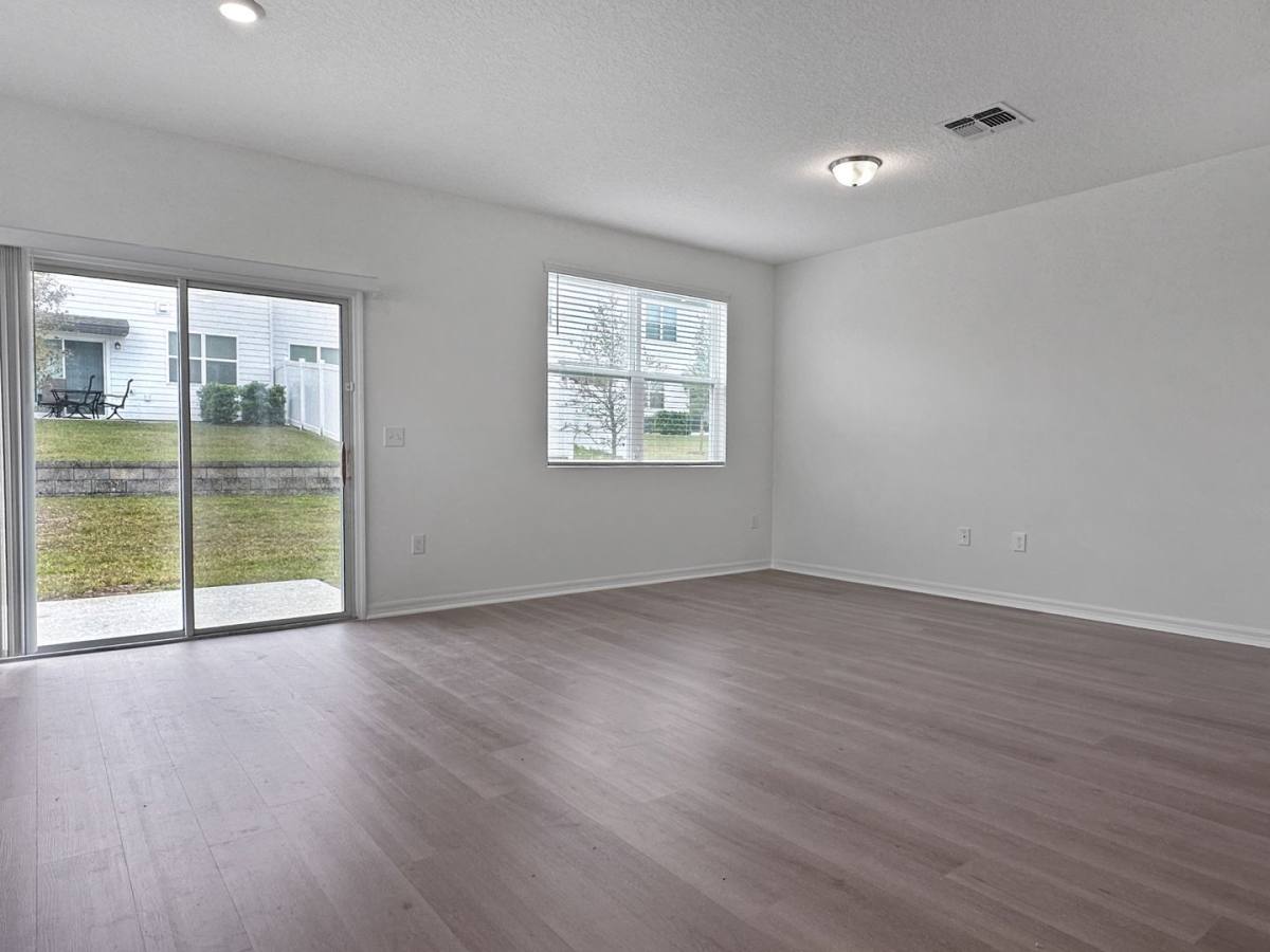 Townhouse for rent at 959 Grandin St, Davenport, FL 33837
