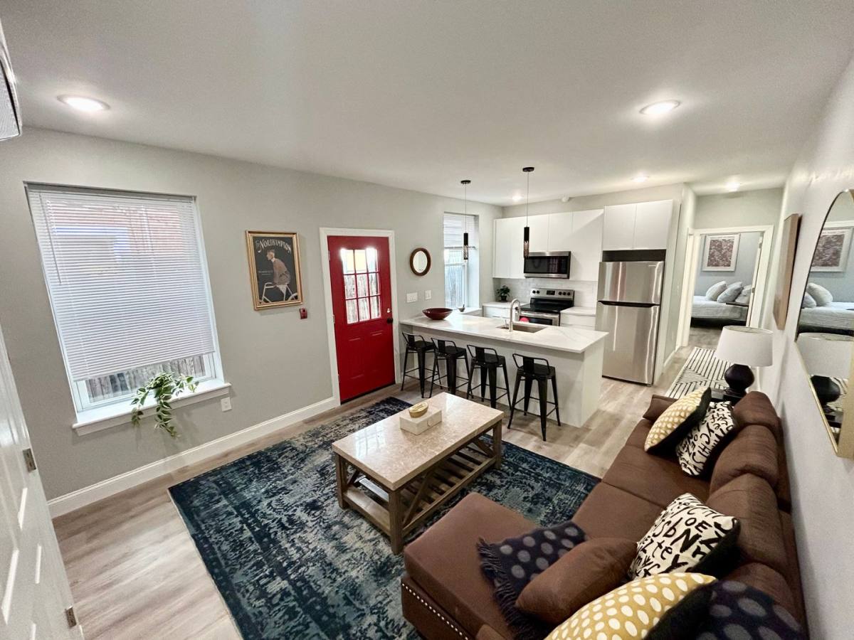 Apartment for rent at 1233 N 6th St, Philadelphia, PA 19123
