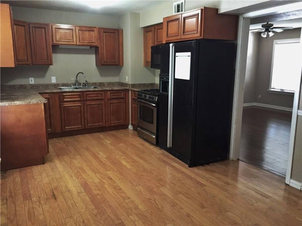 House for rent at 216 Elm St, Hurst, TX 76053