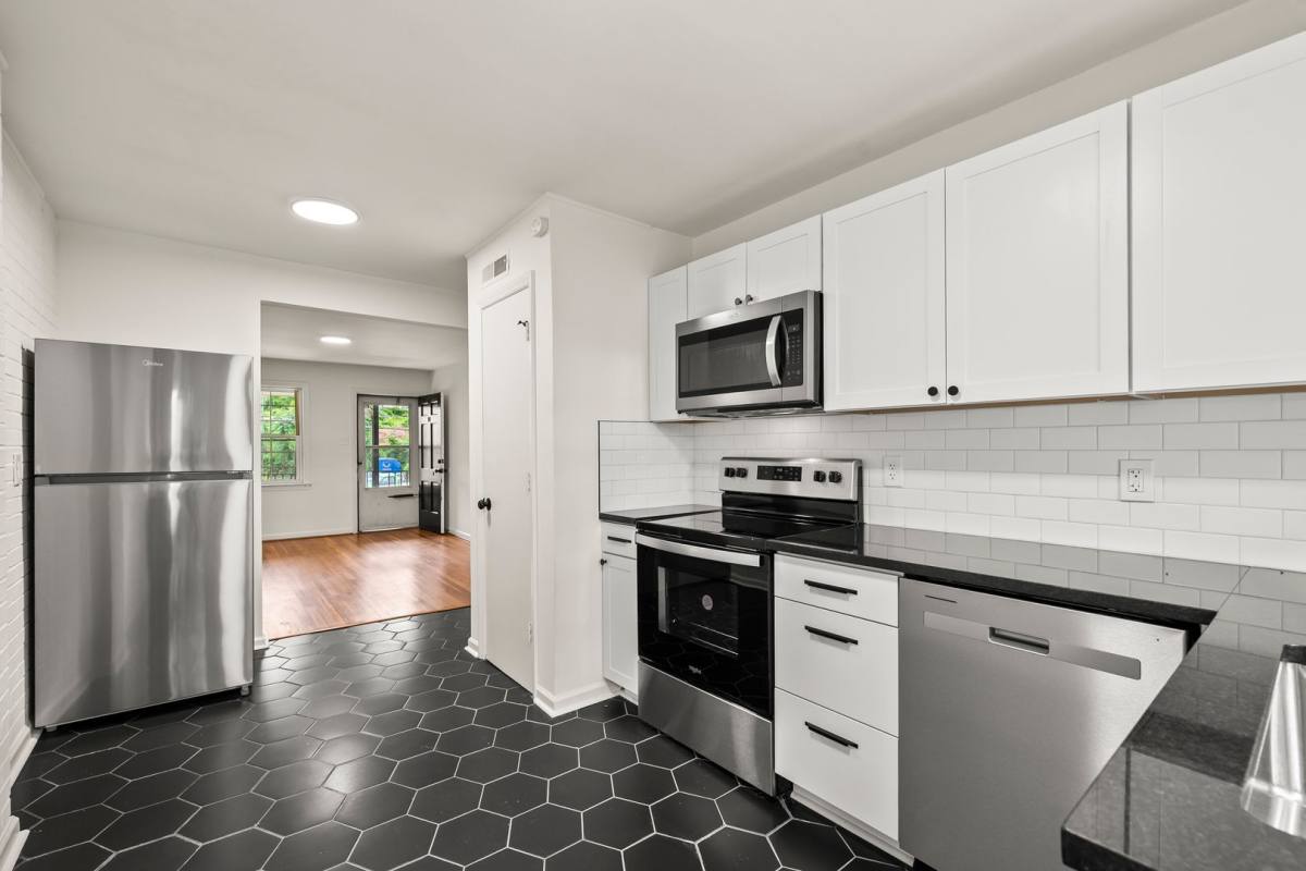 Apartment for rent at 1640 W NW Blvd, Winston Salem, NC 27104