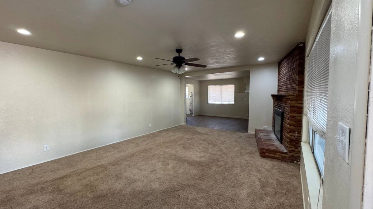House for rent at 493 N Alta Ave, Dinuba, CA 93618