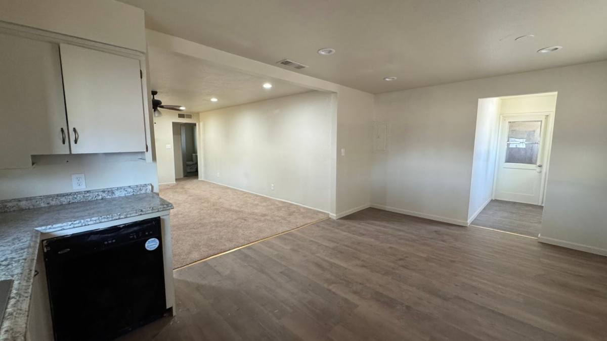 House for rent at 493 N Alta Ave, Dinuba, CA 93618