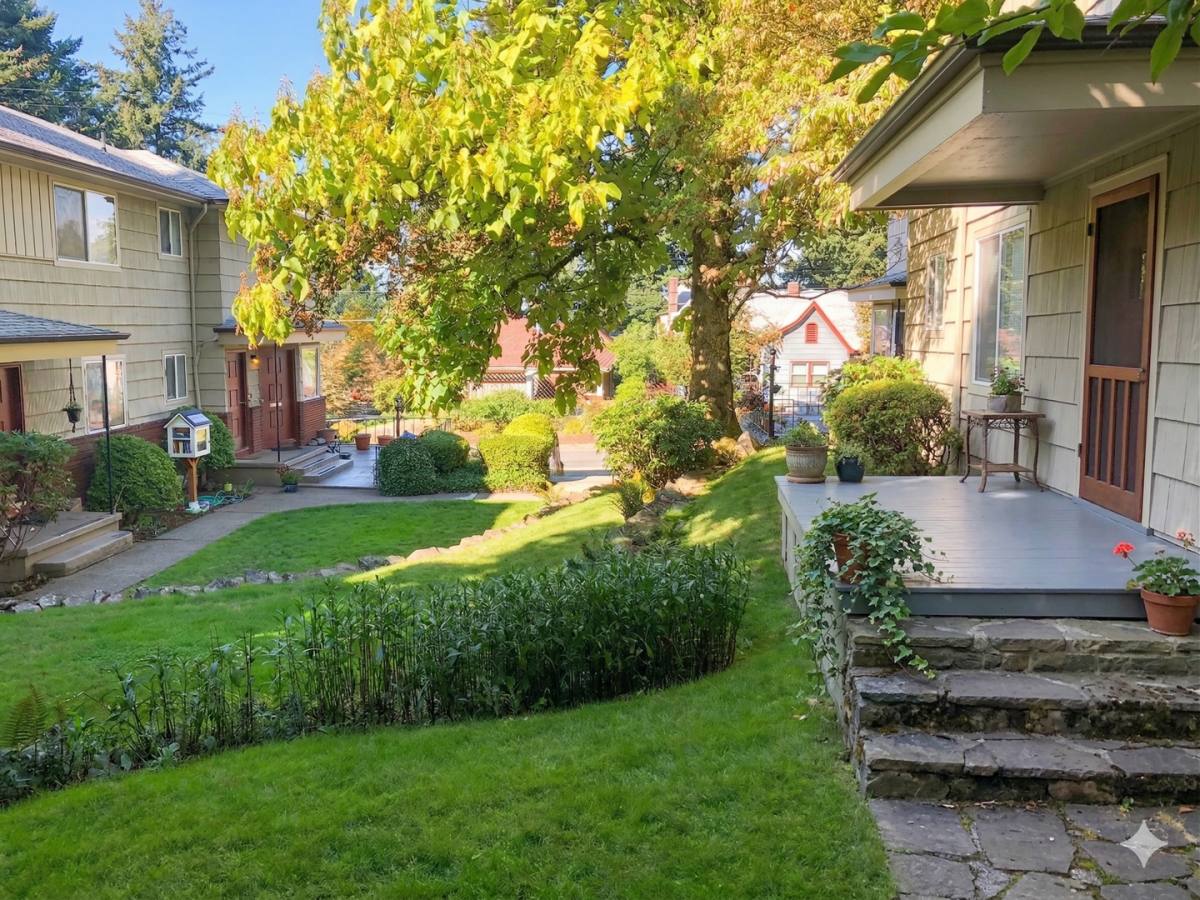 Apartment for rent at 6634 E Burnside, Portland, OR 97215