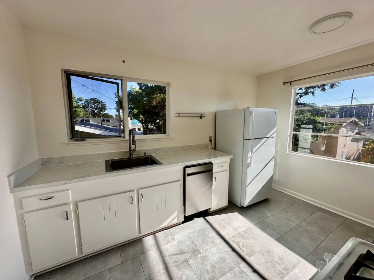 Apartment for rent at 1615-1617 Carleton St, Berkeley, CA 94703