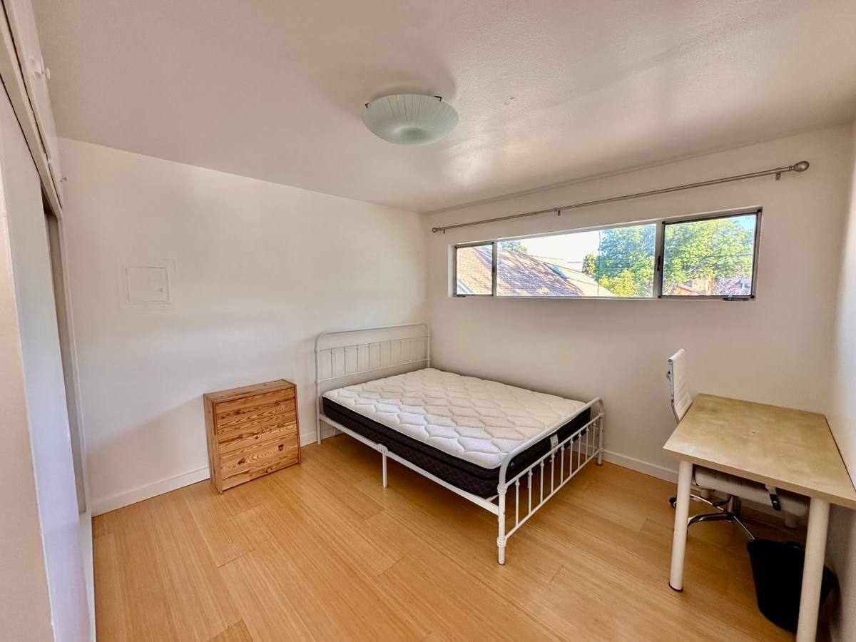 Apartment for rent at 1615-1617 Carleton St, Berkeley, CA 94703