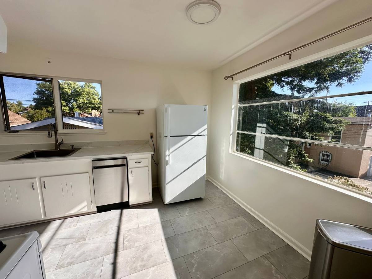 Apartment for rent at 1615-1617 Carleton St, Berkeley, CA 94703