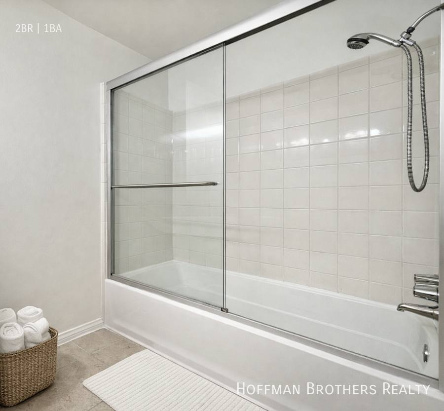 Apartment for rent at 4840 Van Noord Ave #5, Sherman Oaks, CA 91423