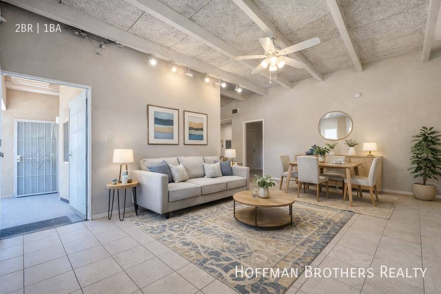 Apartment for rent at 4840 Van Noord Ave #5, Sherman Oaks, CA 91423