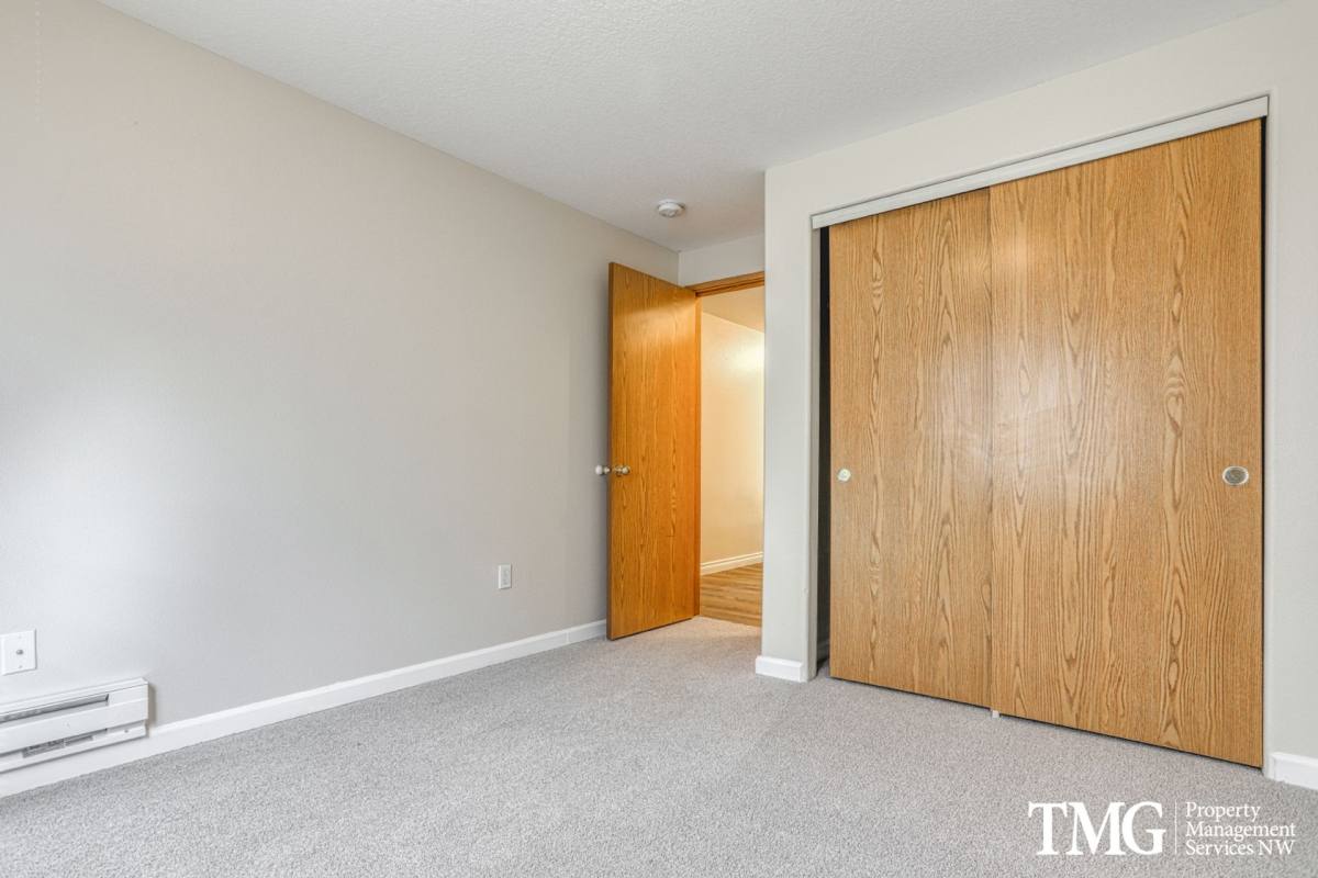 Apartment for rent at 2615 NE 3rd Ave, Camas, WA 98607