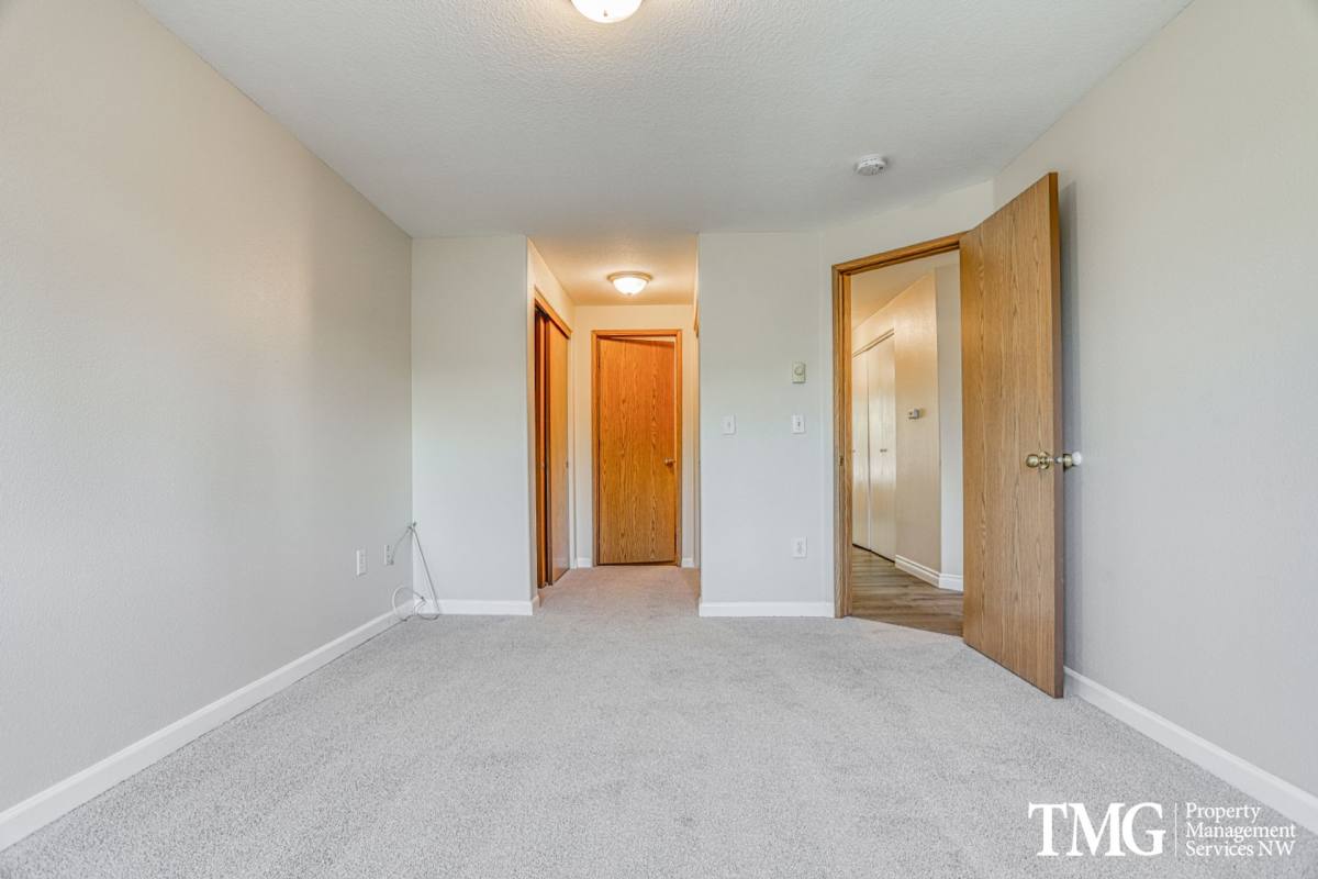 Apartment for rent at 2615 NE 3rd Ave, Camas, WA 98607