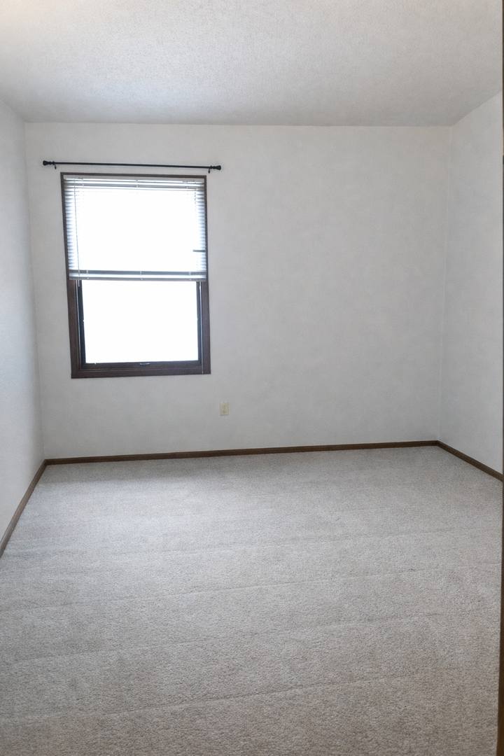 Apartment for rent at 1146-48 Raleigh St, Saint Paul, MN 55108