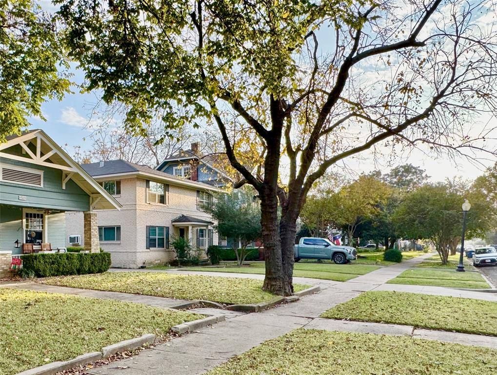 Apartment for rent at 4916 Worth St #4, Dallas, TX 75214
