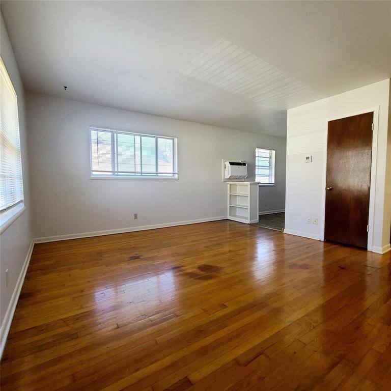 Apartment for rent at 4916 Worth St #4, Dallas, TX 75214