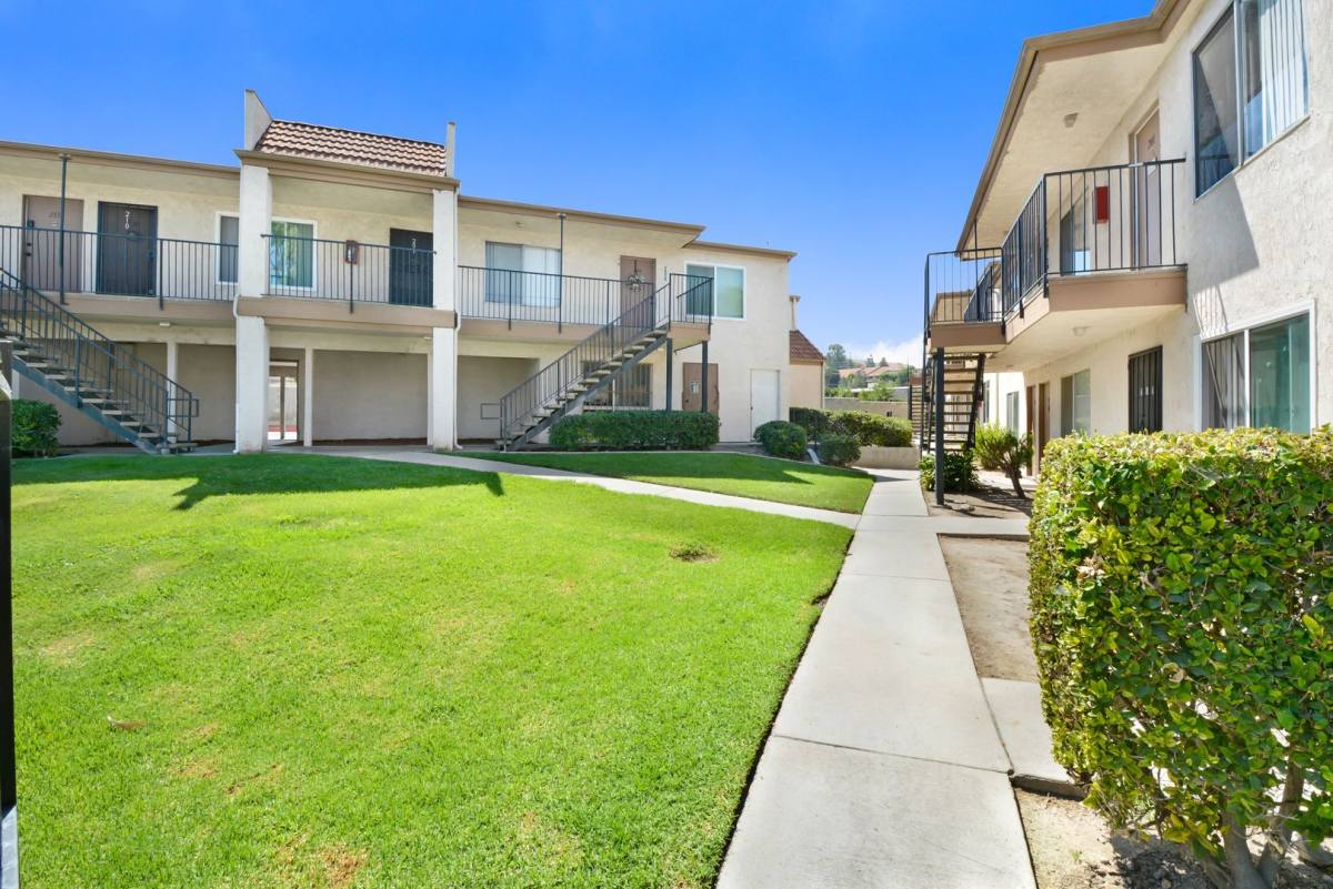 535 Wier Rd, San Bernardino, CA 92408