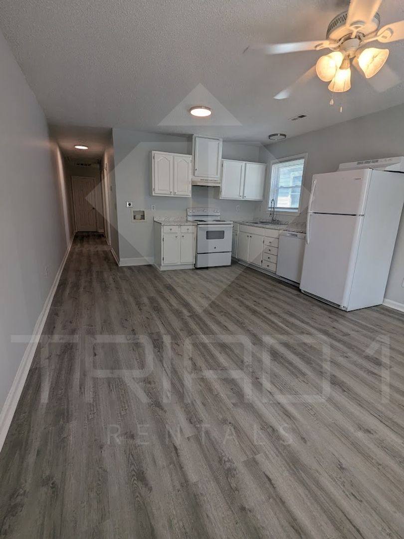 Apartment for rent at 1001 E Bragg St, Greensboro, NC 27406