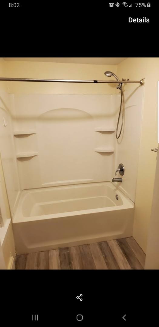 Apartment for rent at 73-75 N 9th St, Newark, OH 43055