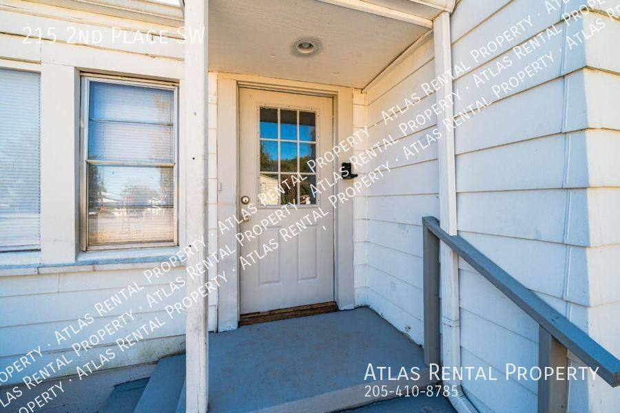 House for rent at 215 2nd Place SW, Graysville, AL 35073