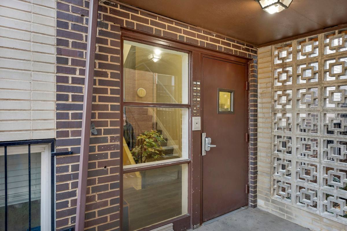 Apartment for rent at 2637 Saint Paul St, Baltimore, MD 21218