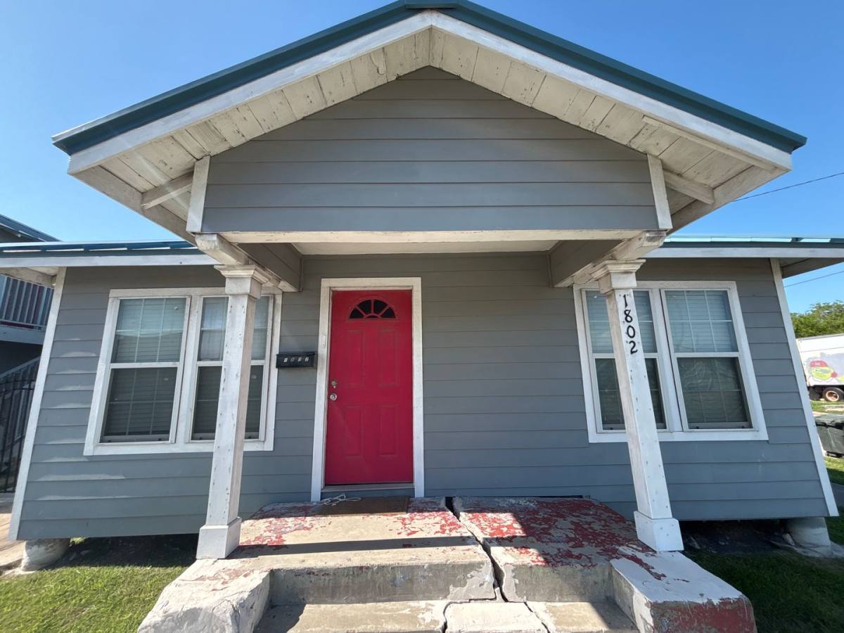 Apartment for rent at 1802-1808 Morgan, Corpus Christi, TX 78404