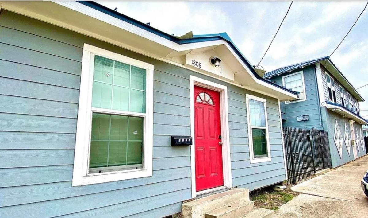 Apartment for rent at 1802-1808 Morgan, Corpus Christi, TX 78404