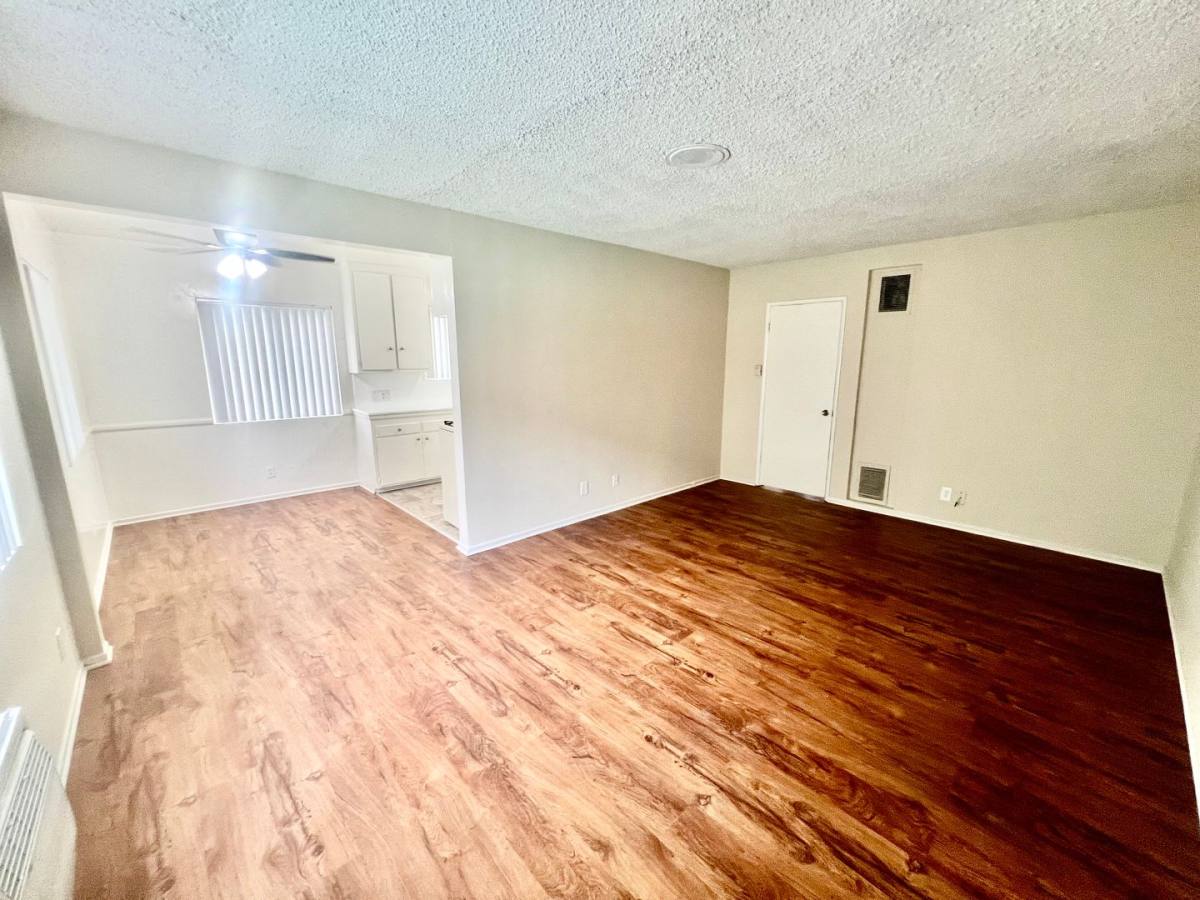 Apartment for rent at 8445 Amigo Ave, Northridge, CA 91325