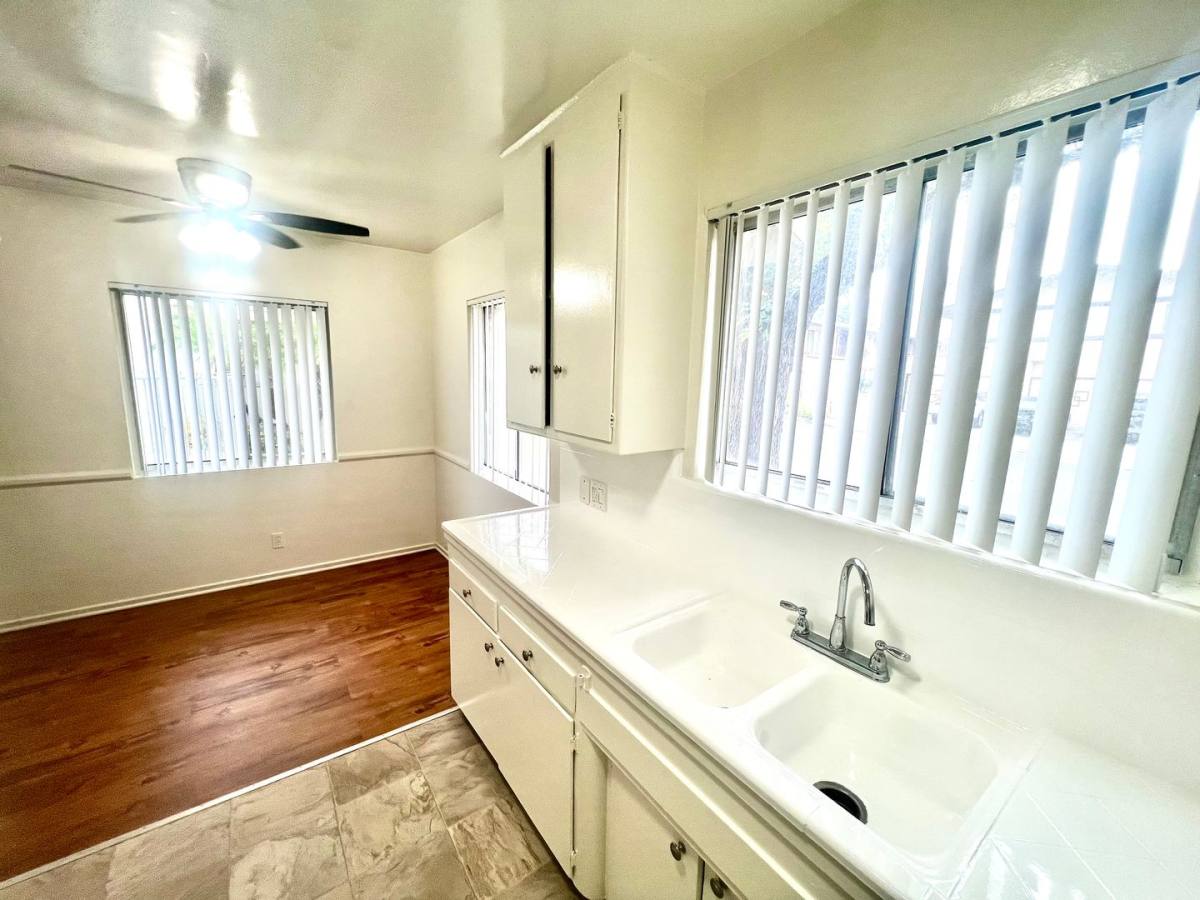 Apartment for rent at 8445 Amigo Ave, Northridge, CA 91325